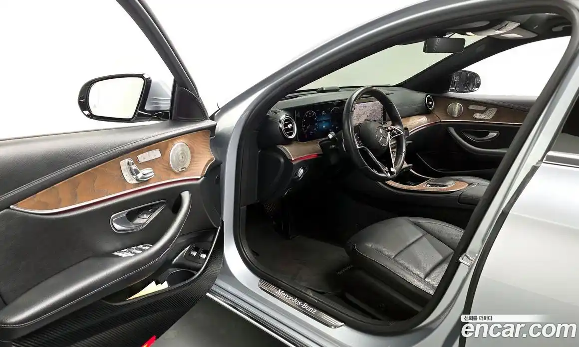 Mercedes-Benz E-Class 2021 2.0 Автомат в Москве № 543084, фото 10