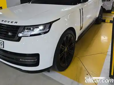 Land Rover Range-Rover 2023 4.4 Автомат в Москве № 543172, миниатюра 4