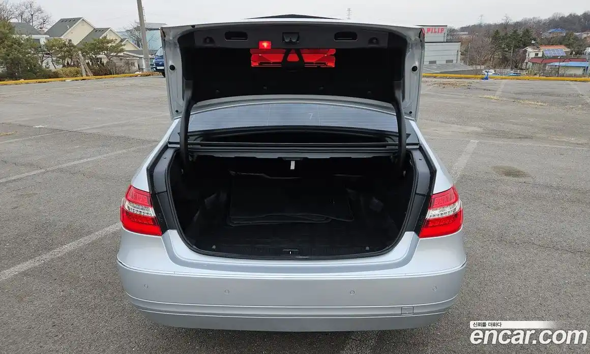 Mercedes-Benz E-Class 2011 2.1 Автомат в Москве № 543683, фото 20