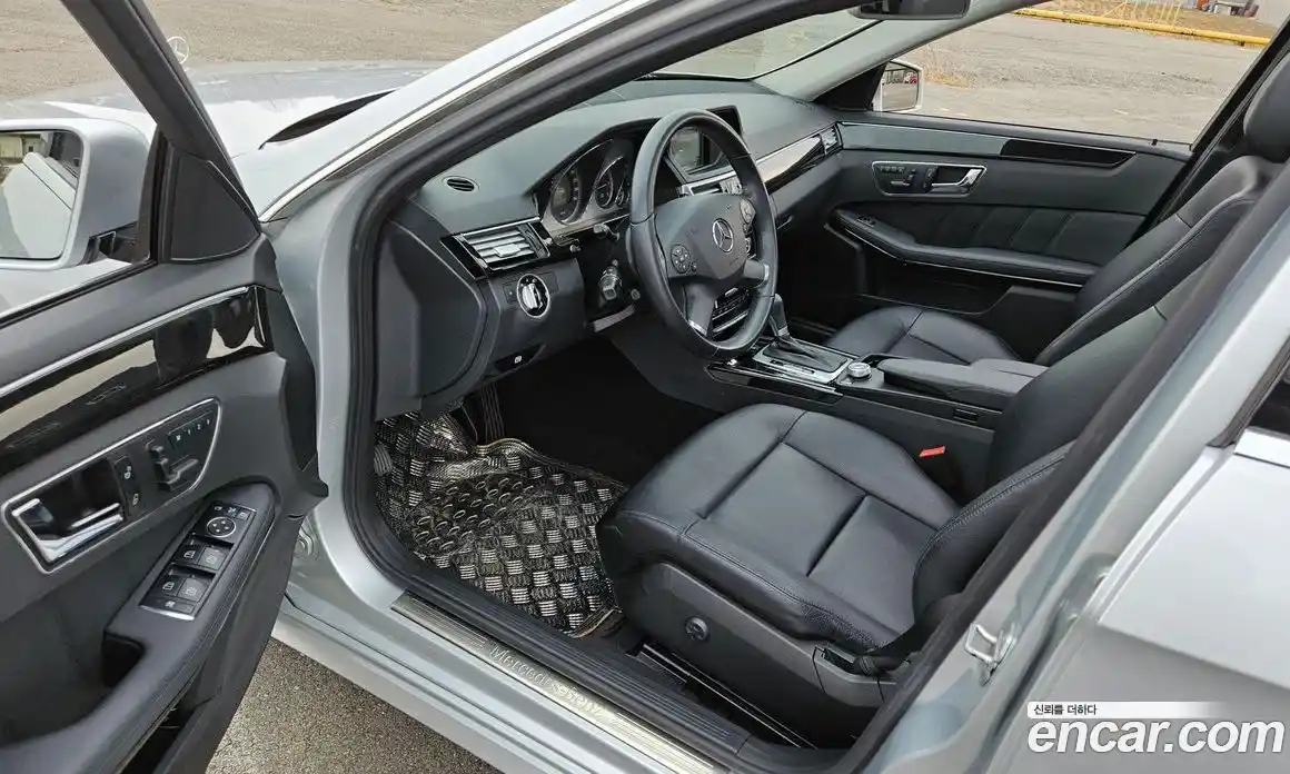 Mercedes-Benz E-Class 2011 2.1 Автомат в Москве № 543683, фото 9