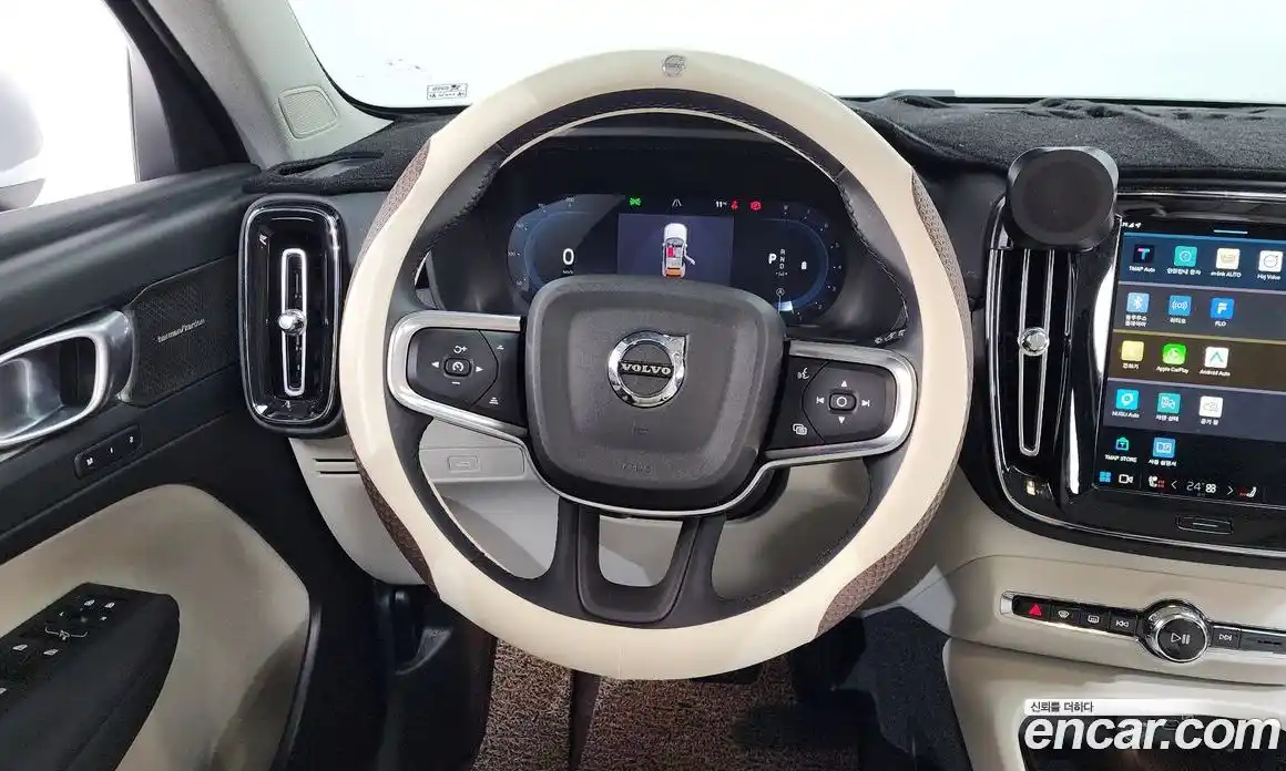 Volvo XC40 2025 2.0 Автомат в Москве № 544907, фото 13