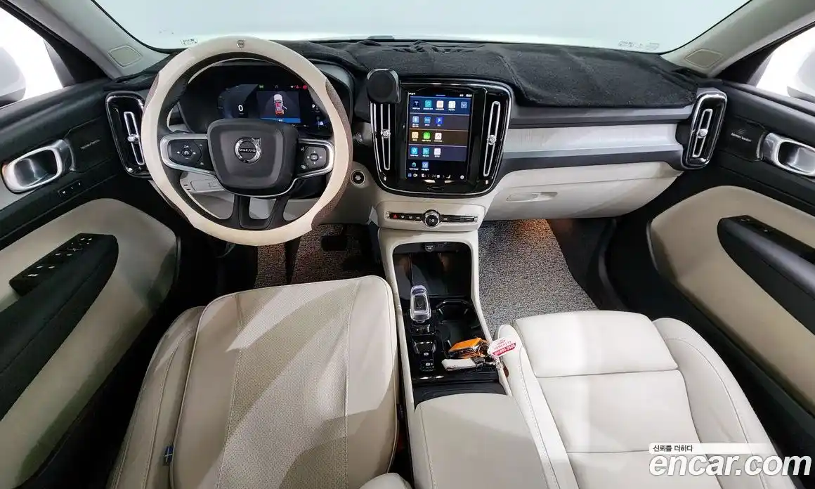 Volvo XC40 2025 2.0 Автомат в Москве № 544907, фото 7