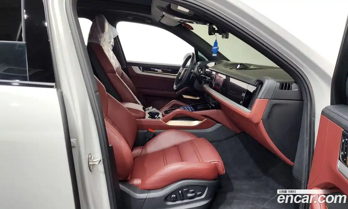 Porsche Cayenne 2025 3.0 Автомат в Москве № 545362, фото 11