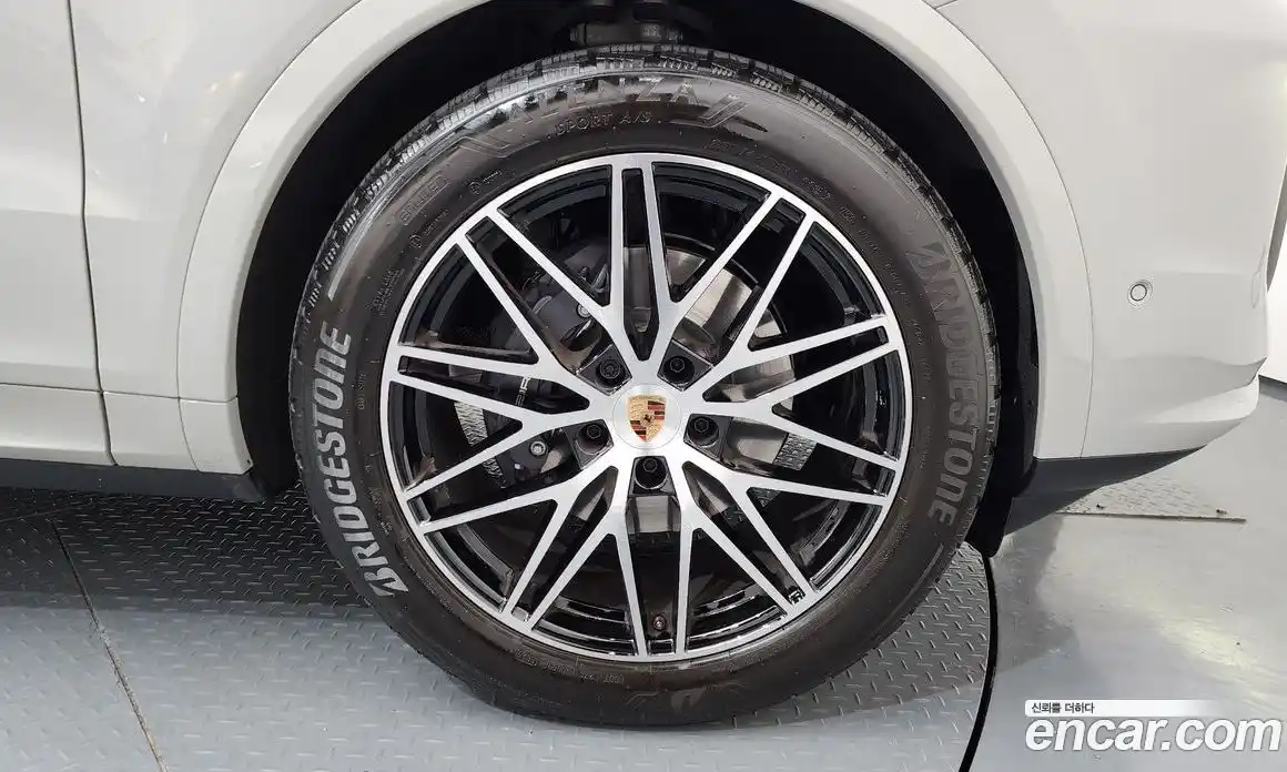 Porsche Cayenne 2025 3.0 Автомат в Москве № 545362, фото 5