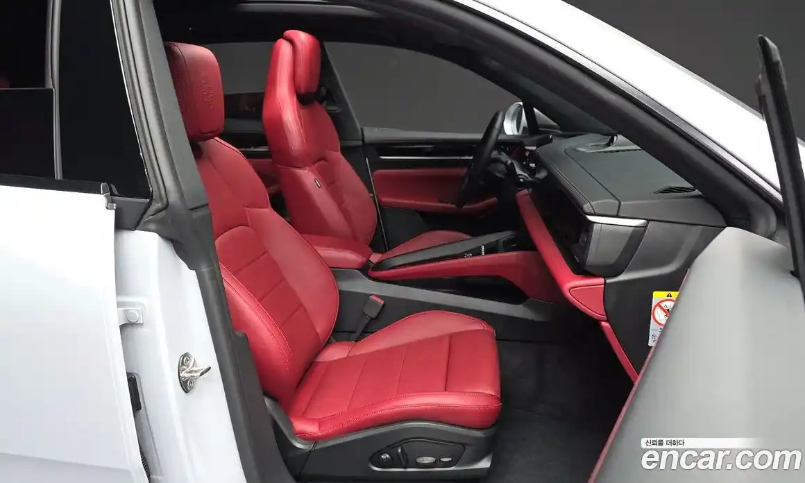 Porsche Macan 2025 0.2 Автомат в Москве № 545394, фото 11