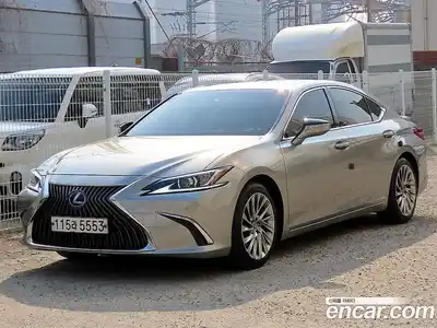 Lexus ES 2019 2.5 Автомат в Москве № 547174, миниатюра 2