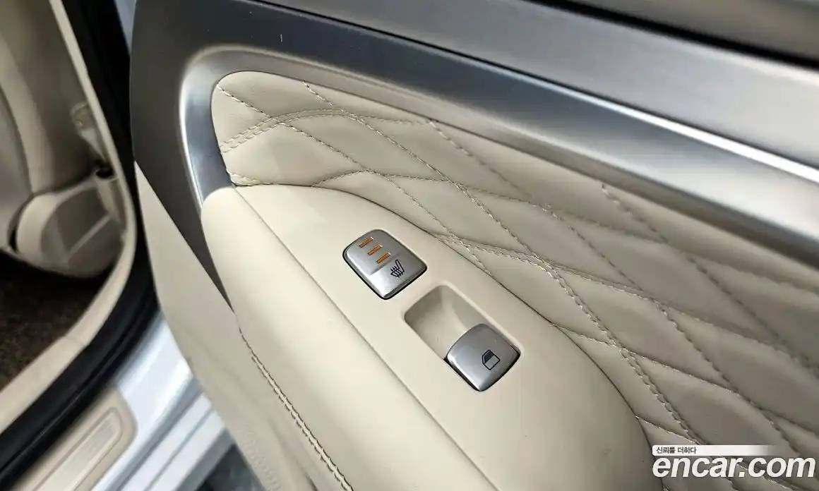 Genesis G70 2018 3.3 Автомат в Москве № 57387, фото 20