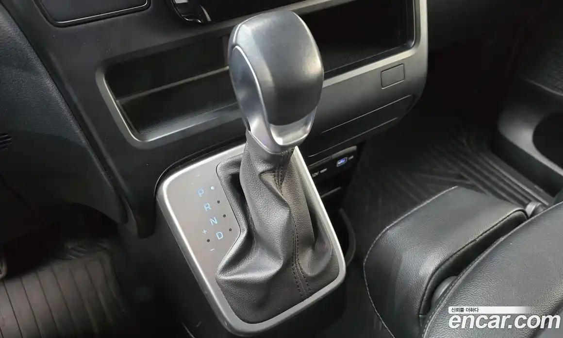 Hyundai Staria 2022 3.5 Автомат в Москве № 7856, фото 7