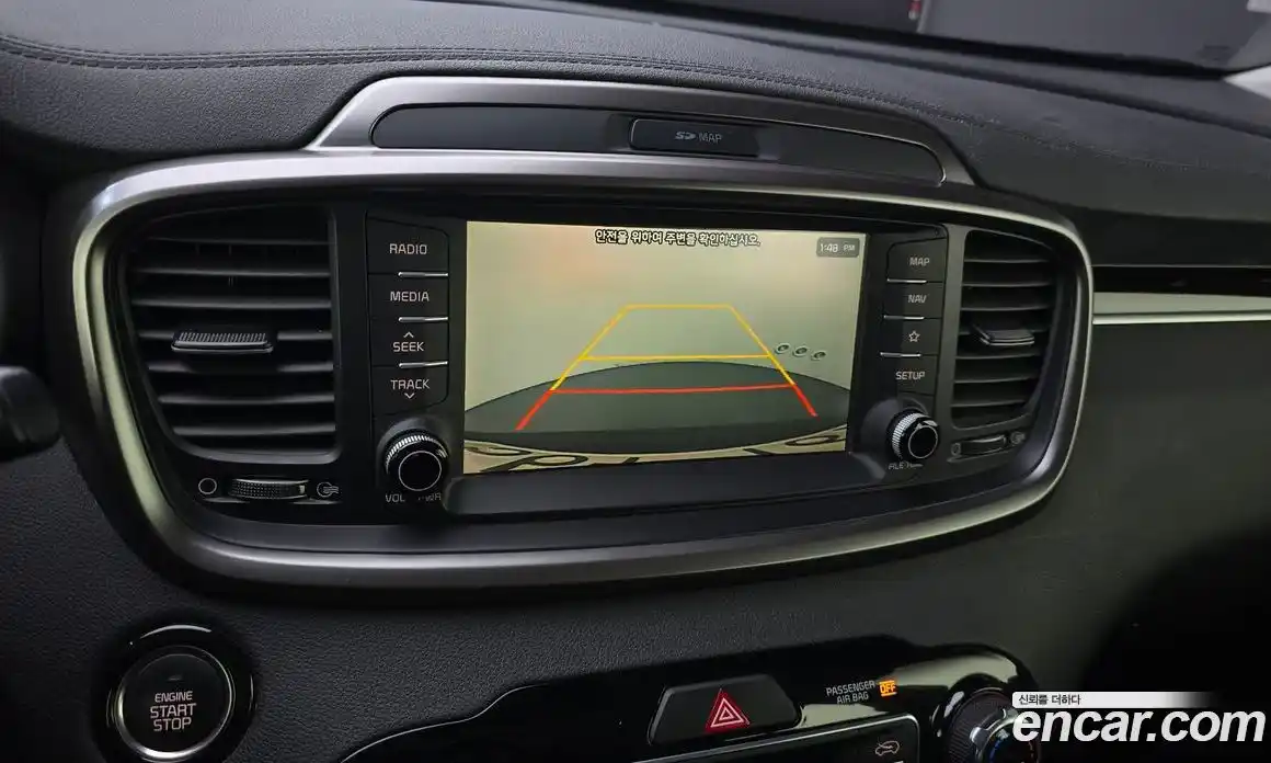 Kia Sorento 2018 2.0 Автомат в Москве № 102045, фото 4