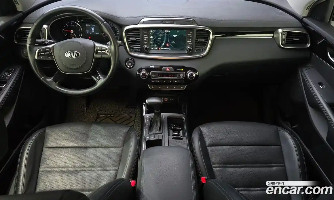 Kia Sorento 2018 2.0 Автомат в Москве № 102045, фото 5