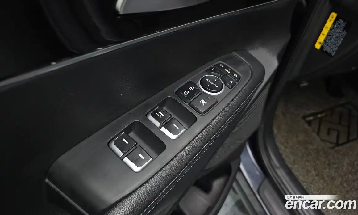 Kia Sorento 2018 2.0 Автомат в Москве № 102045, фото 7