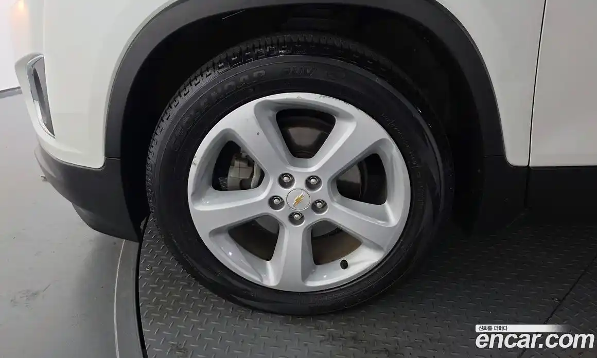 Chevrolet Trax 2015 1.4 Автомат в Москве № 105682, фото 13