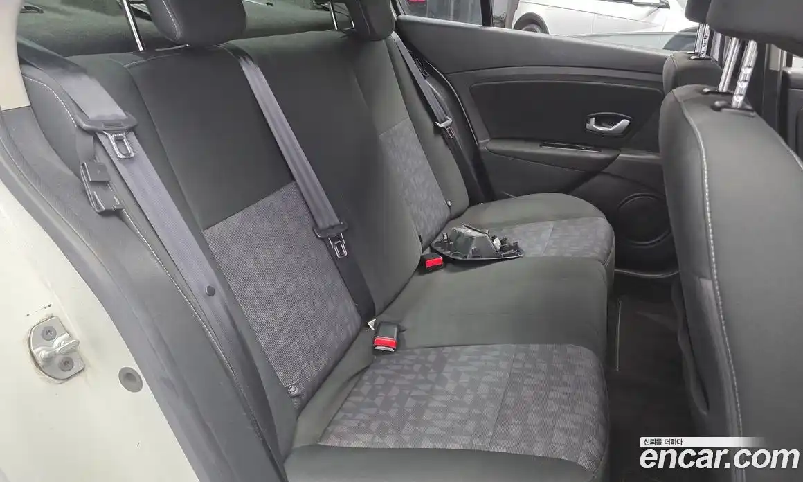 Renault SM3 2014 1.6 Автомат в Москве № 107272, фото 14