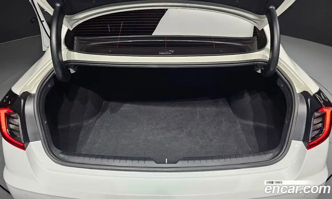 Hyundai Sonata 2022 2.0 Автомат в Москве № 108888, фото 3