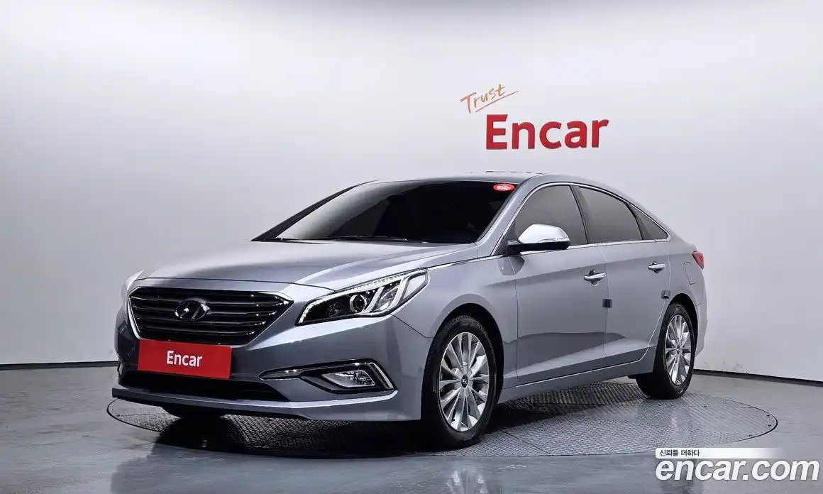 Hyundai Sonata 2016 2.0 Автомат в Москве № 113366, фото 13
