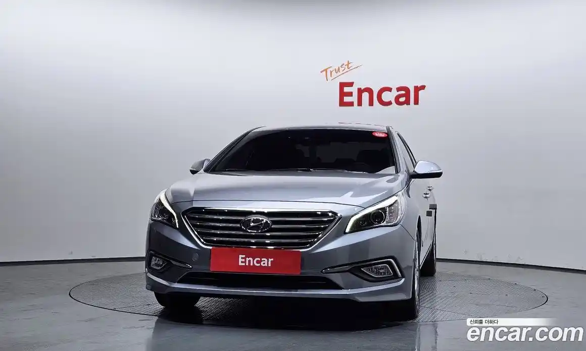 Hyundai Sonata 2016 2.0 Автомат в Москве № 113366, фото 4