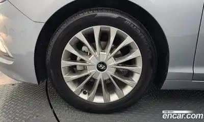 Hyundai Sonata 2016 2.0 Автомат в Москве № 113366, миниатюра 6