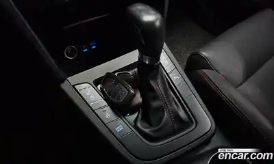 Hyundai Avante 2018 1.6 Автомат в Москве № 11709, миниатюра 9