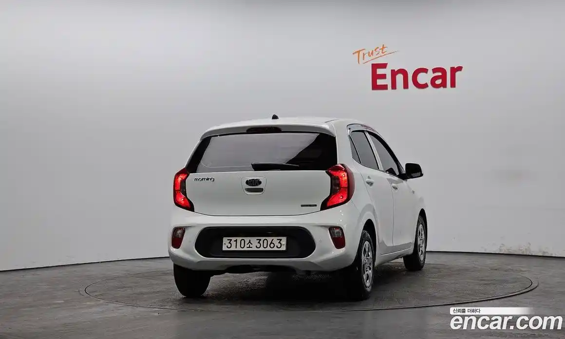 Kia Morning 2020 1.0 Автомат в Москве № 120444, фото 18