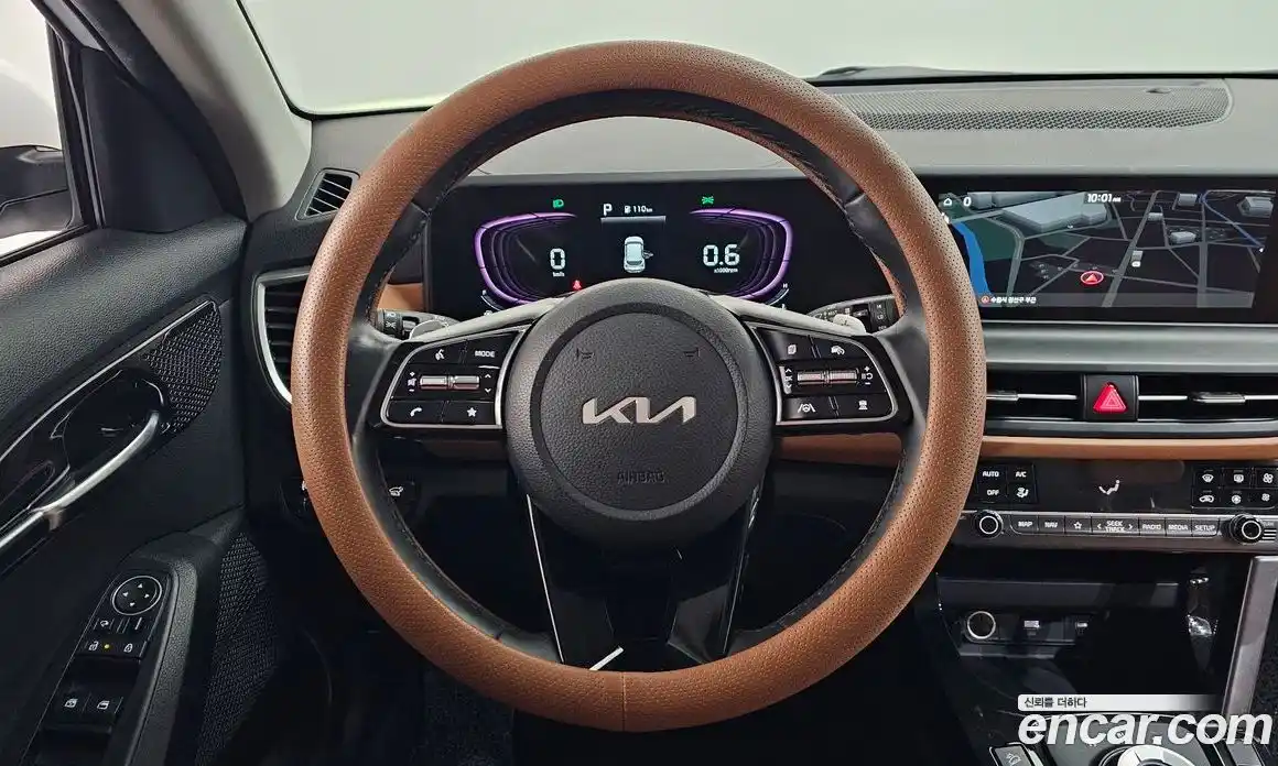 Kia Seltos 2023 1.6 Автомат в Москве № 120785, фото 13