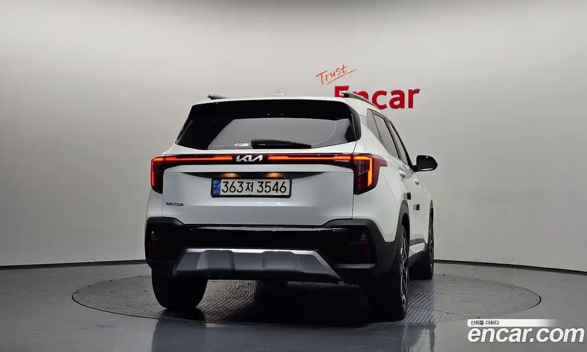 Kia Seltos 2023 1.6 Автомат в Москве № 120785, фото 4