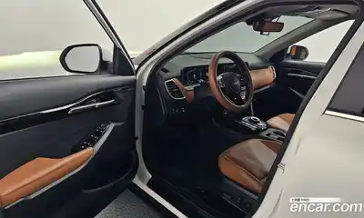 Kia Seltos 2023 1.6 Автомат в Москве № 120785, миниатюра 10