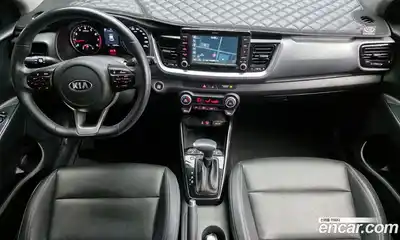 Kia Stonic 2020 1.4 Автомат в Москве № 121680, миниатюра 3