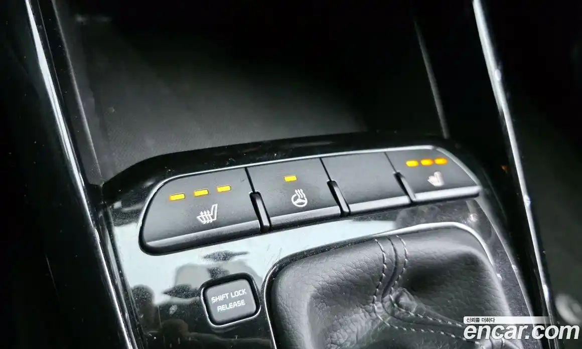 Kia Stonic 2020 1.4 Автомат в Москве № 121680, фото 6