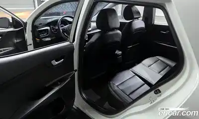 Kia Stonic 2020 1.4 Автомат в Москве № 121680, миниатюра 8
