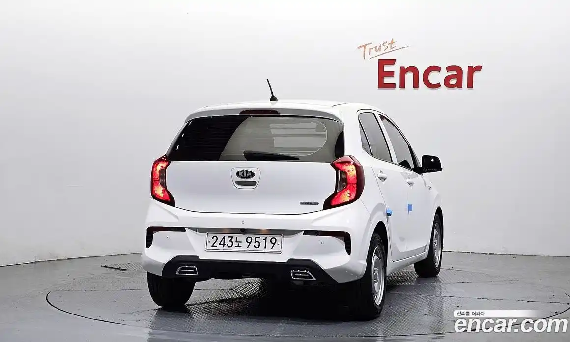 Kia Morning 2021 1.0 Автомат в Москве № 122279, фото 11