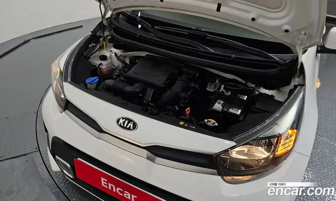 Kia Morning 2021 1.0 Автомат в Москве № 122279, фото 15