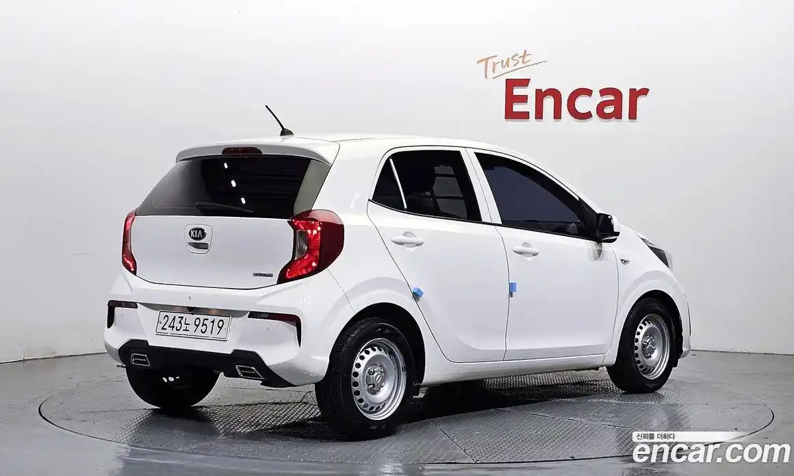 Kia Morning 2021 1.0 Автомат в Москве № 122279, фото 19