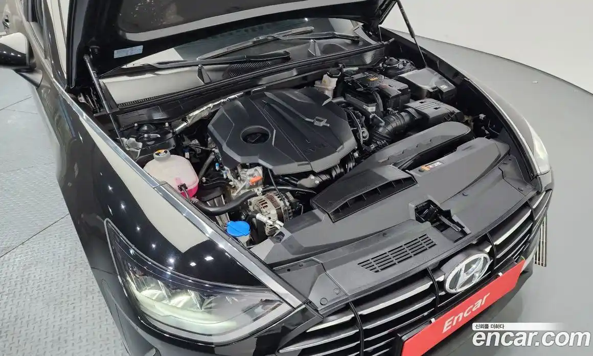 Hyundai Sonata 2021 2.0 Автомат в Москве № 126078, фото 17