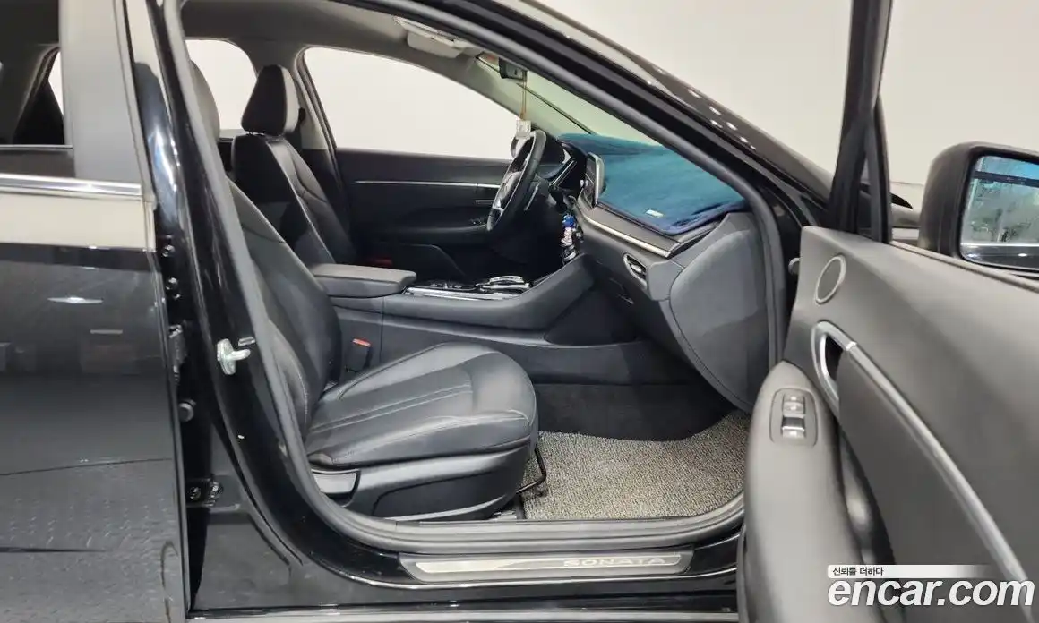 Hyundai Sonata 2021 2.0 Автомат в Москве № 126078, фото 4