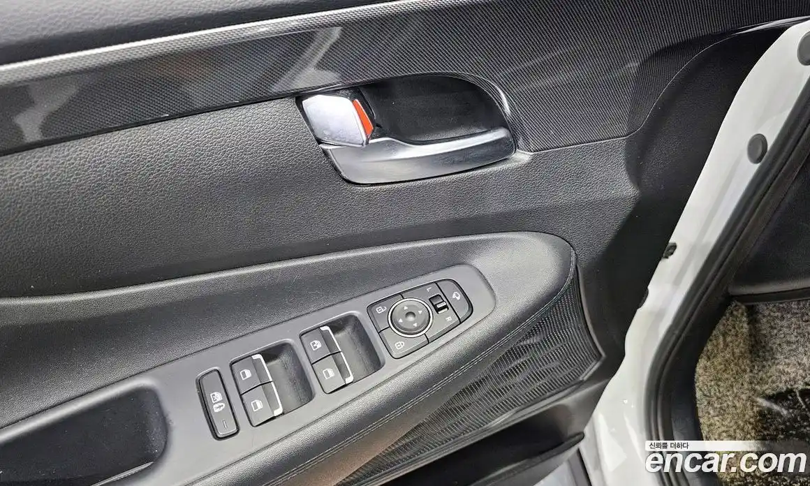 Hyundai Santa Fe 2022 2.2 Автомат в Москве № 127153, фото 14