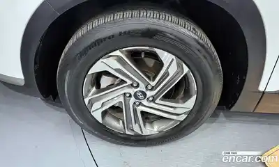 Hyundai Santa Fe 2022 2.2 Автомат в Москве № 127153, миниатюра 5