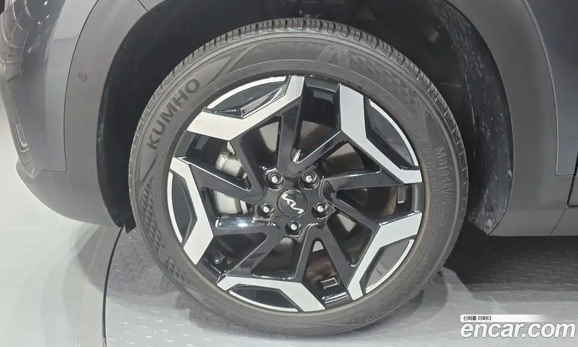 Kia Seltos 2024 1.6 Автомат в Москве № 127934, фото 4