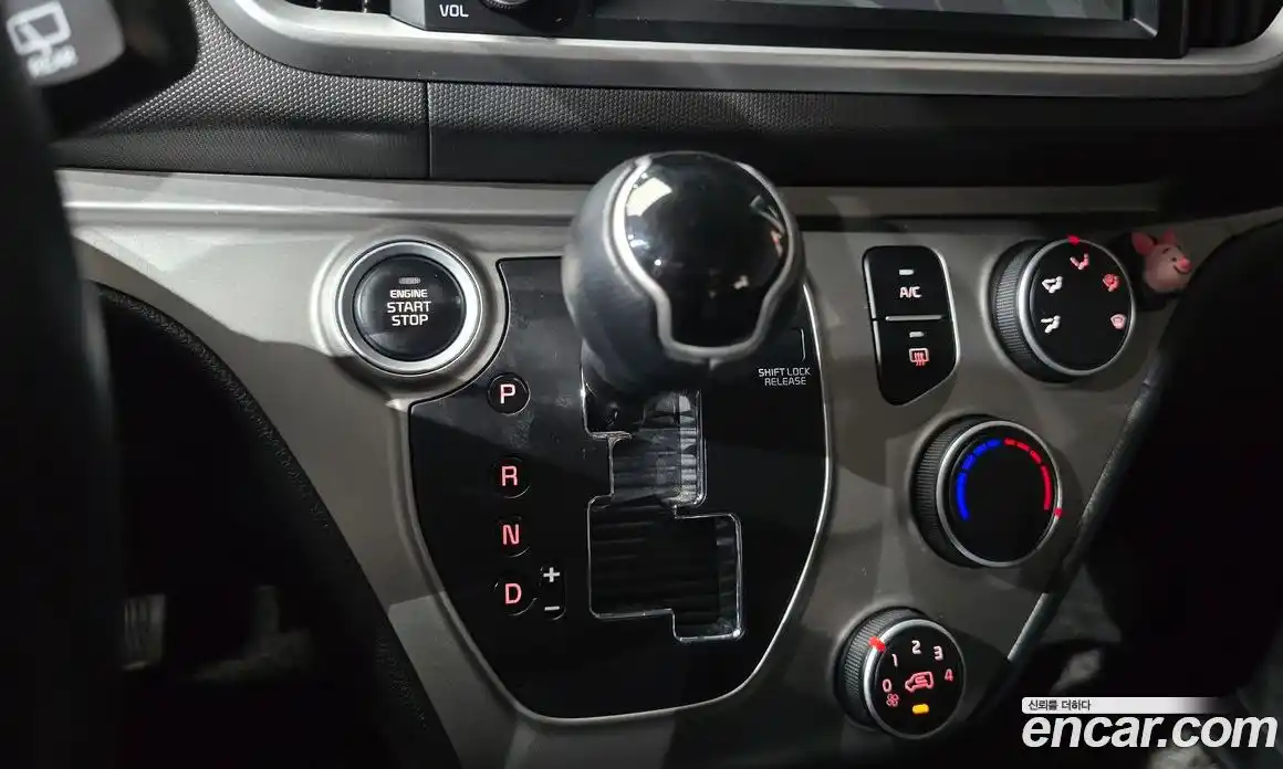 Kia Ray 2022 1.0 Автомат в Москве № 128414, фото 15