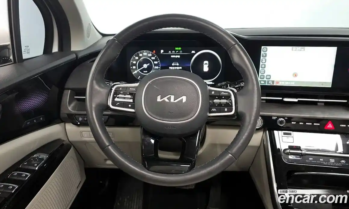 Kia Canival 2023 3.5 Автомат в Москве № 133743, фото 13