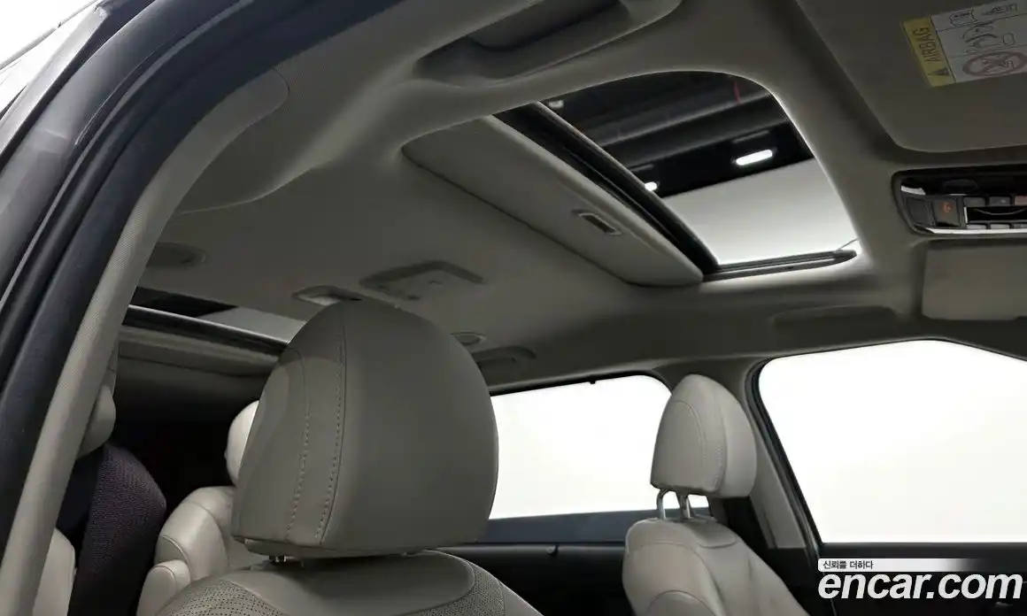 Kia Canival 2023 3.5 Автомат в Москве № 133743, фото 17