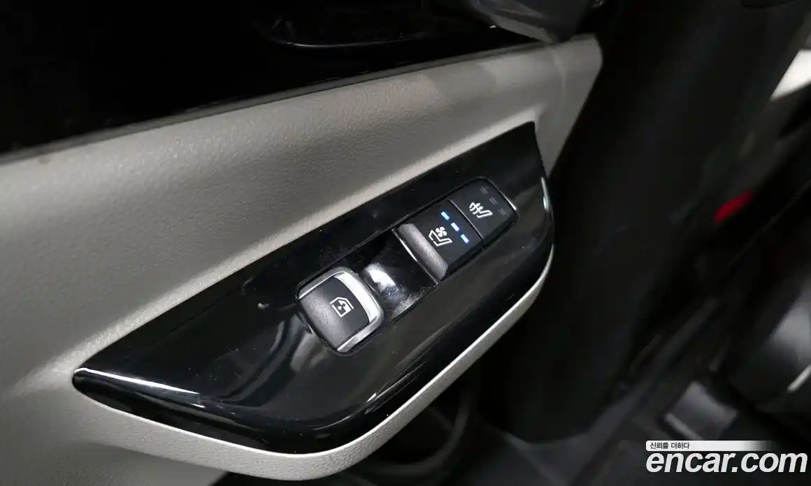 Kia Canival 2023 3.5 Автомат в Москве № 133743, фото 19