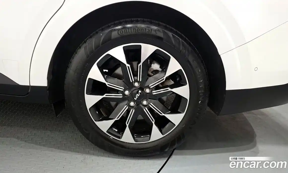 Kia Canival 2023 3.5 Автомат в Москве № 133743, фото 5