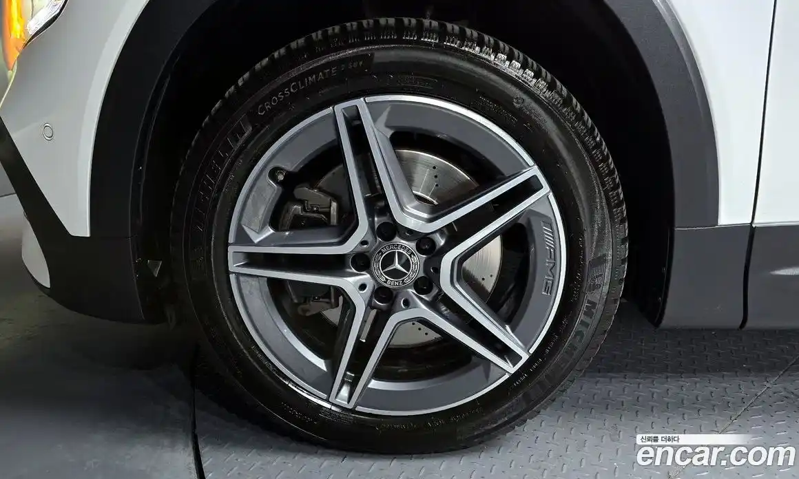 Mercedes-Benz GLB-Class 2020 2.0 Автомат в Москве № 140875, фото 14