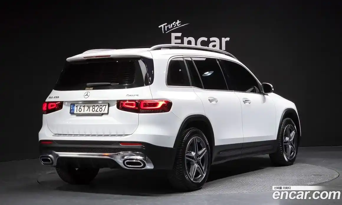 Mercedes-Benz GLB-Class 2020 2.0 Автомат в Москве № 140875, фото 17