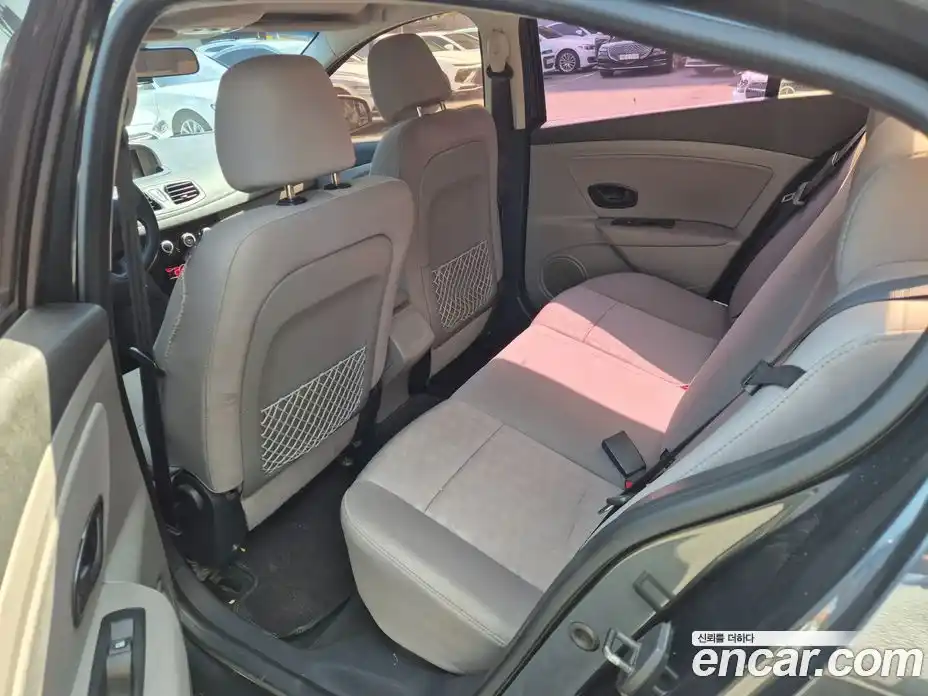 Renault SM3 2012 1.6 Автомат в Москве № 153003, фото 13