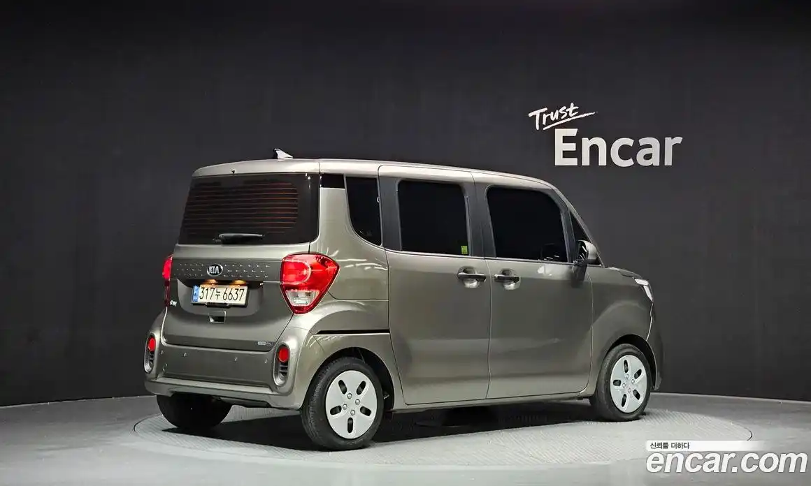 Kia Ray 2021 1.0 Автомат в Москве № 15306, фото 10