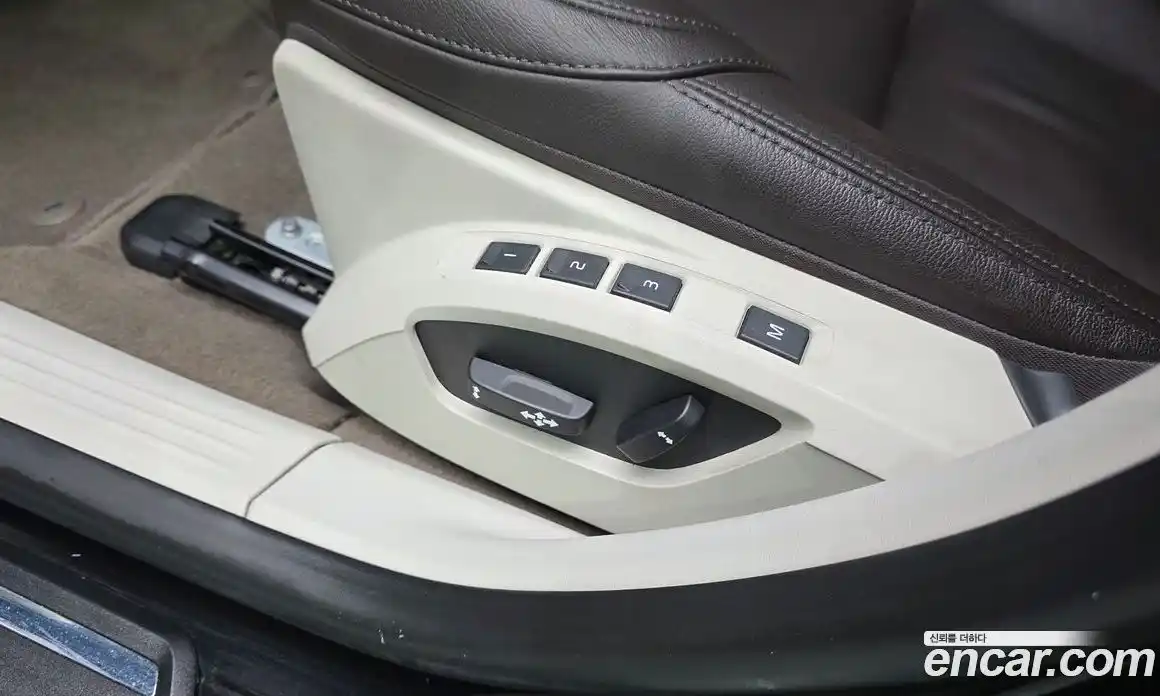 Volvo V40 2016 2.0 Автомат в Москве № 155715, фото 18