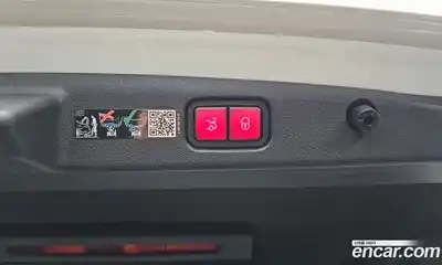 Mercedes-Benz E-Class 2025 2.0 Автомат в Москве № 160079, миниатюра 8