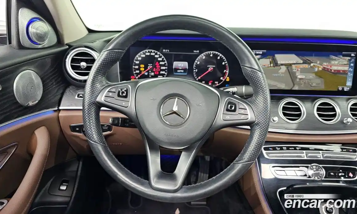 Mercedes-Benz E-Class 2018 2.0 Автомат в Москве № 160661, фото 12