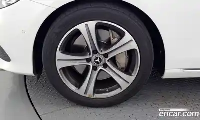 Mercedes-Benz E-Class 2018 2.0 Автомат в Москве № 160661, миниатюра 5